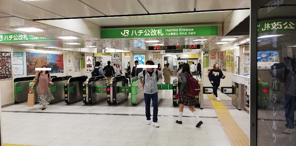 JR渋谷駅のハチ公改札前